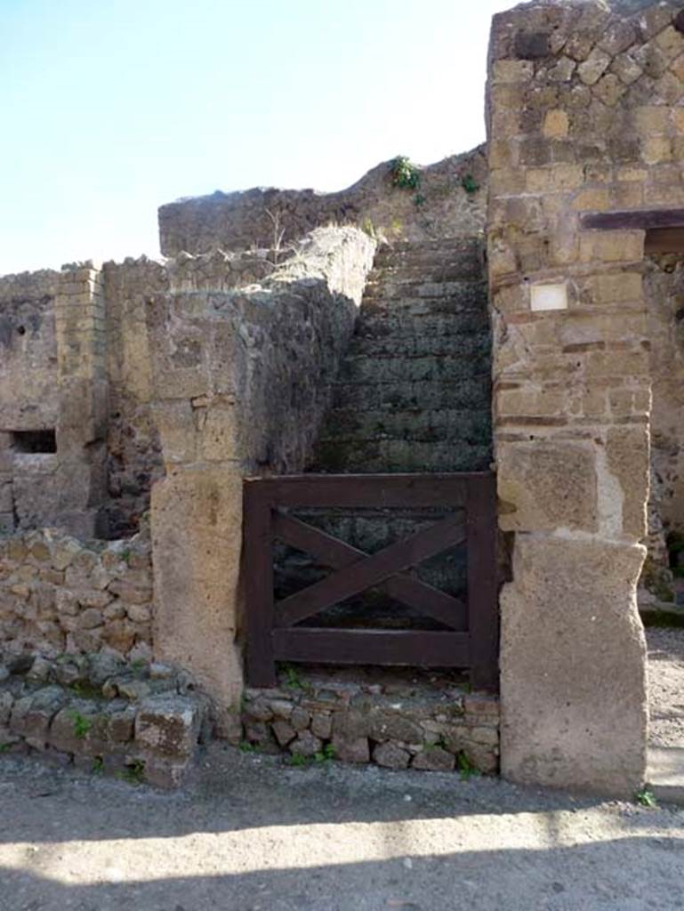 III.5, Herculaneum. October 2012. Steps to upper floor. Photo courtesy of Michael Binns.